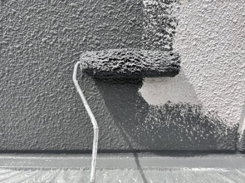 外壁塗装ではどこまで塗る？サッシや手すりなど塗装しない部分も解説